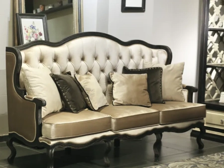 Диван Сезарина трехместный с каретной стяжкой